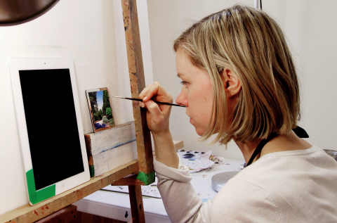 MEET THE ARTIST > NATASHA BIENIEK