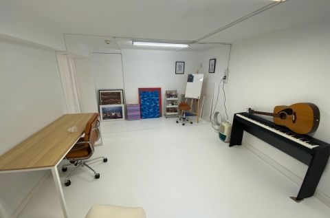 Main room looking inward from door